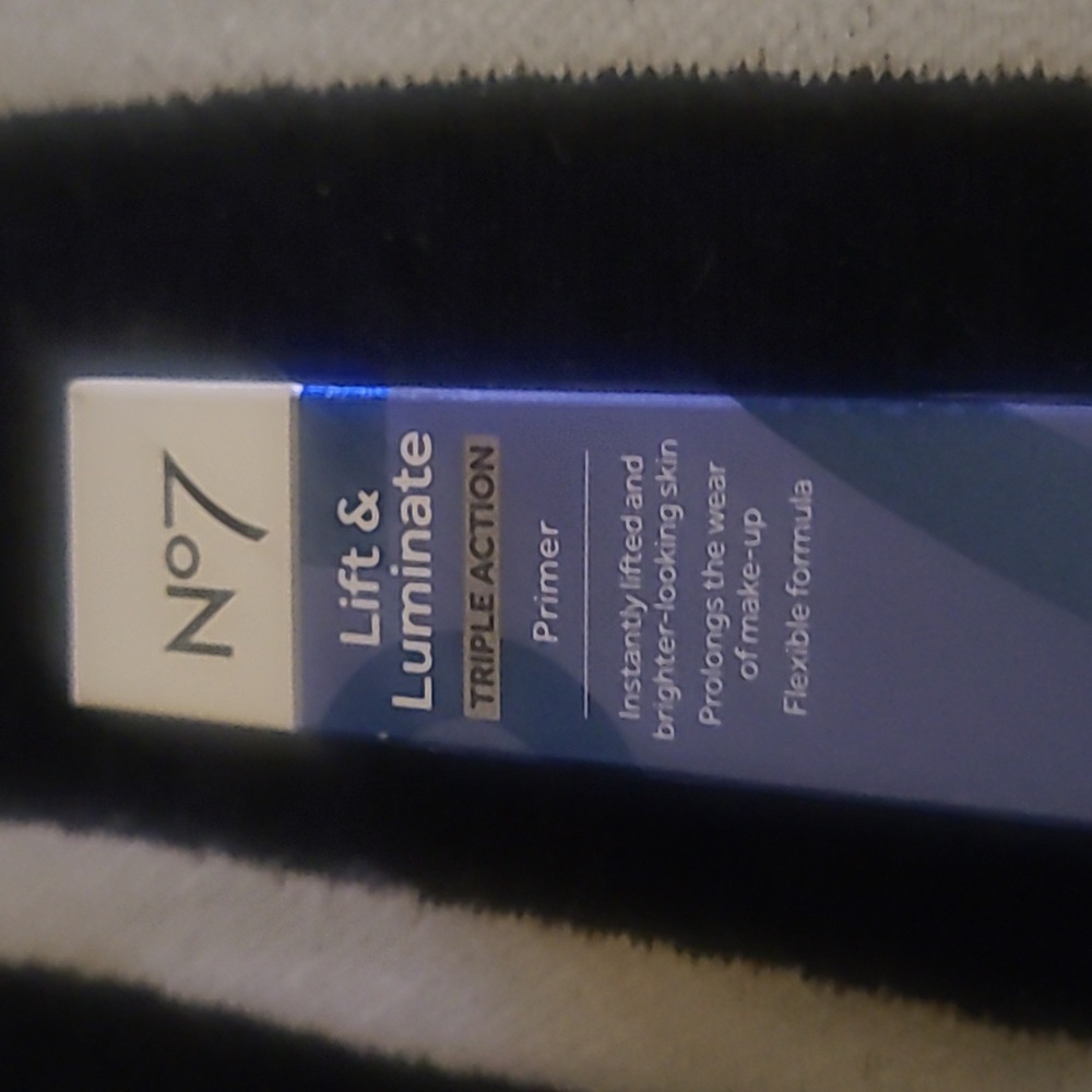 Lift & Luminate triple action Primer 1oz
